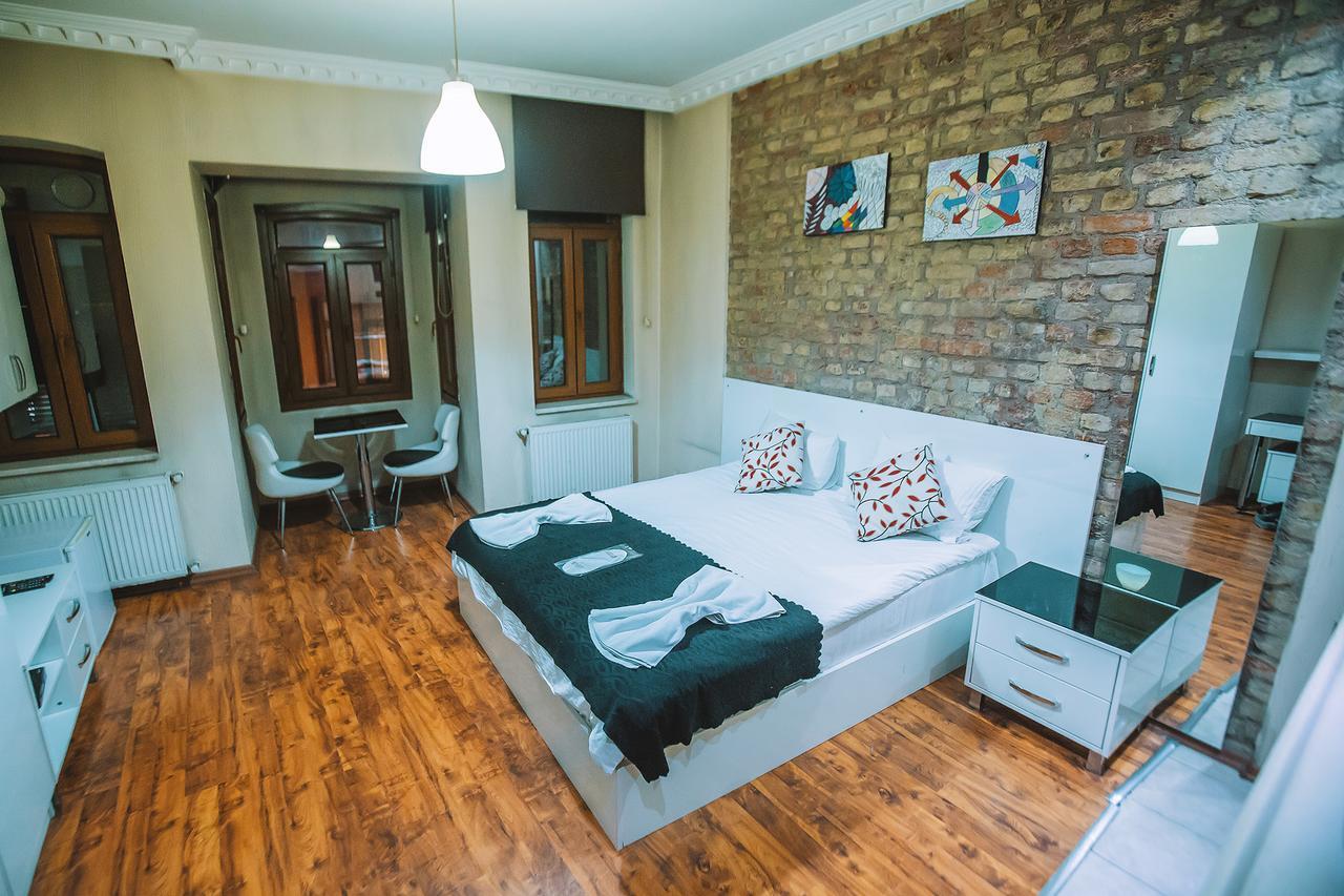 Full House Boutique Hotel Istanbul Bagian luar foto