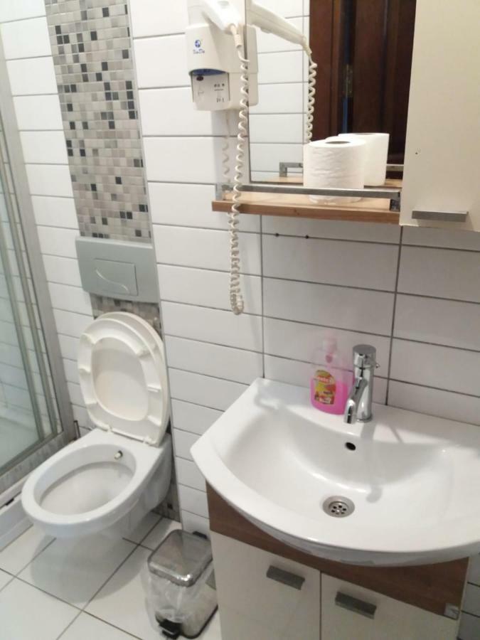 Full House Boutique Hotel Istanbul Bagian luar foto