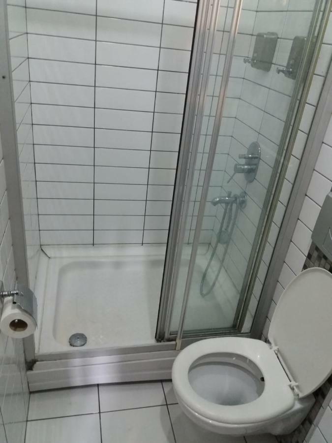 Full House Boutique Hotel Istanbul Bagian luar foto